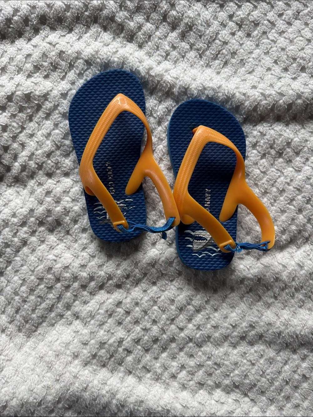 Old Navy Toddler Sandals - Picture 1 of 2